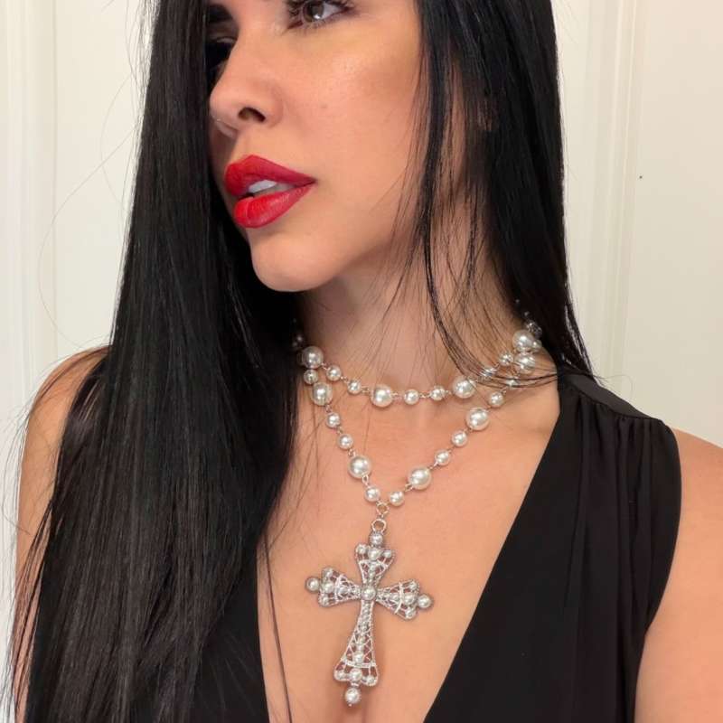 Cruz Nacklece