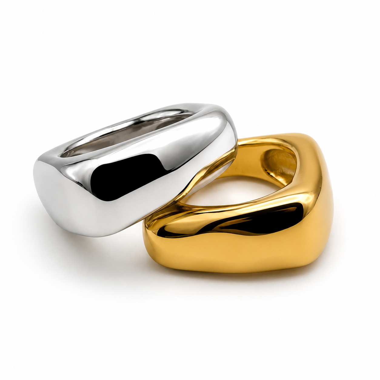 Santy Gold Ring