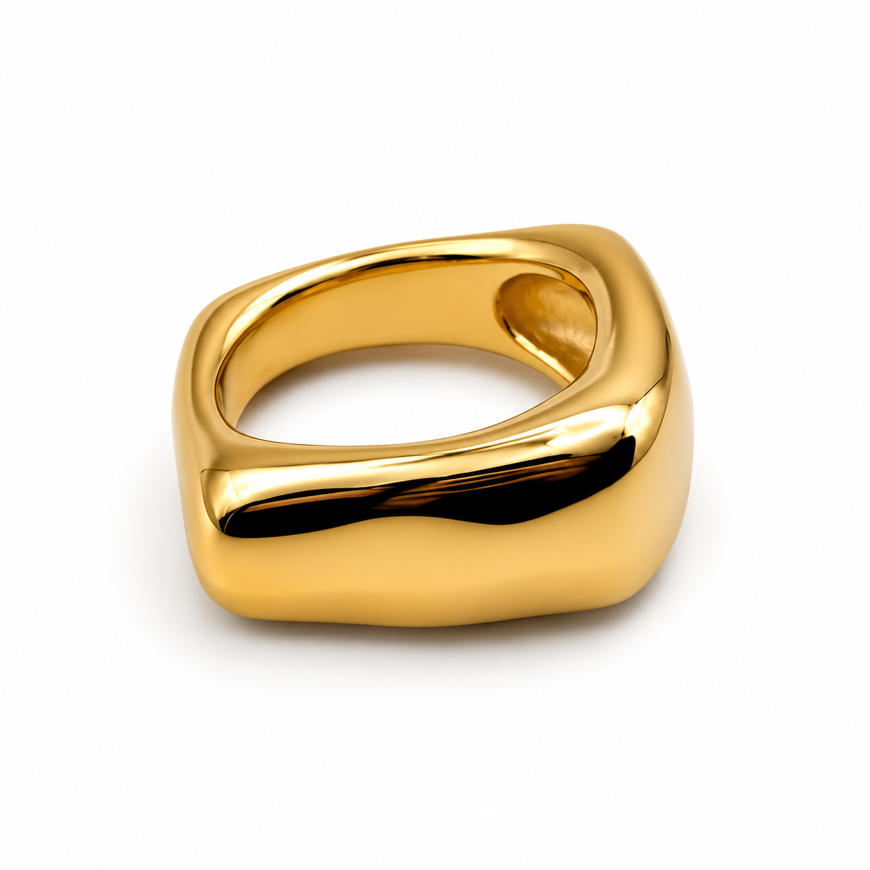 Santy Gold Ring
