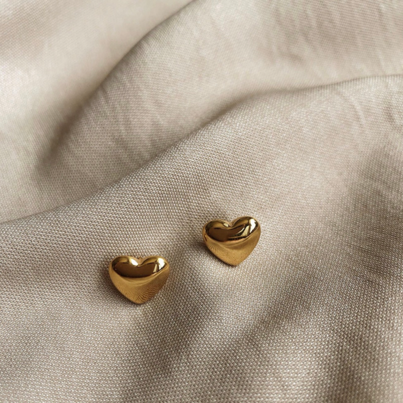 Corazón Dorado Earring